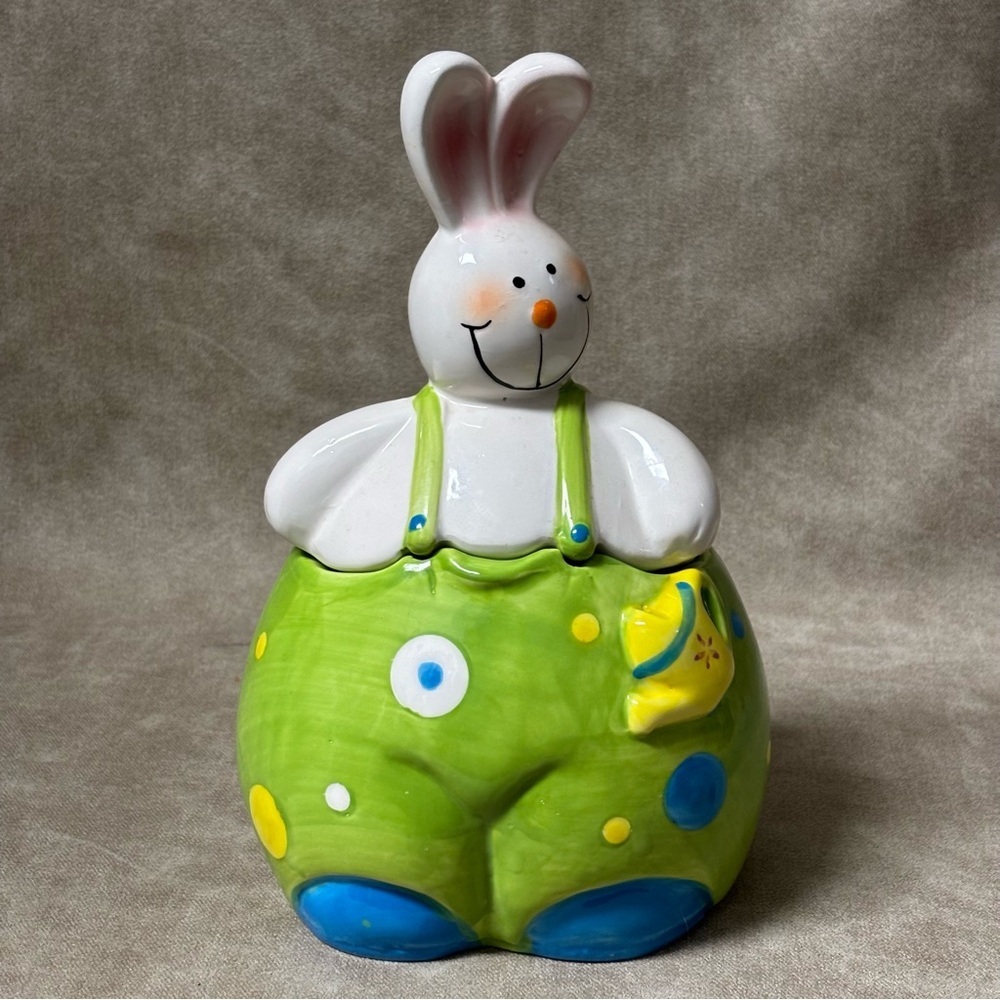 Studio 33 Ceramic Happy Gardener Bunny Cookie Treat Jar